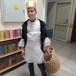 chłopak przebrany za księcia.jpg