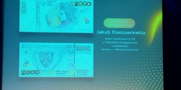 Banknot wyświetlany na ekranie.jpg