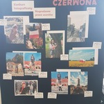 Tablica ze zdjęciami i napisem biało-czerwonym.jpg