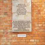 Tablica na murze.jpg
