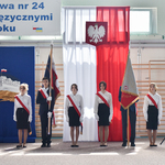 Poczty sztandarowe prezentują się.